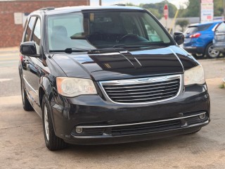 Image for 2012 Chrysler Town & Country Touring ID: 7679270