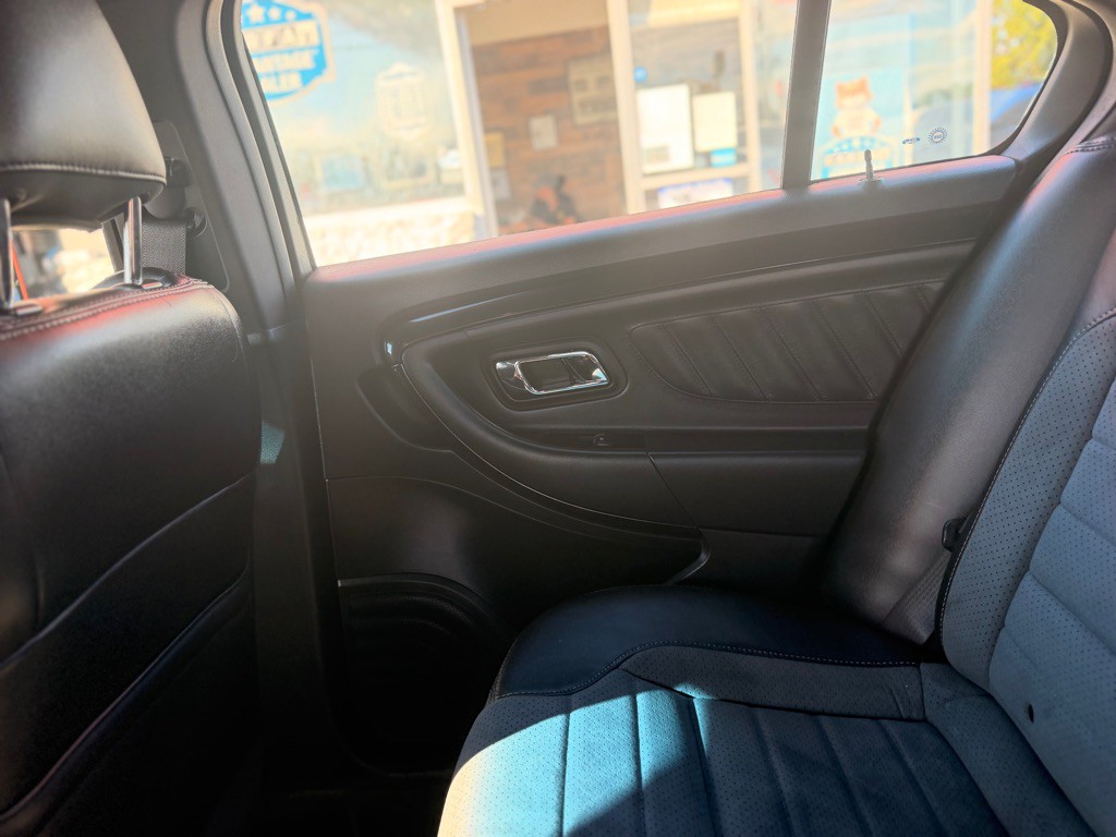2013 Ford Taurus Image 21