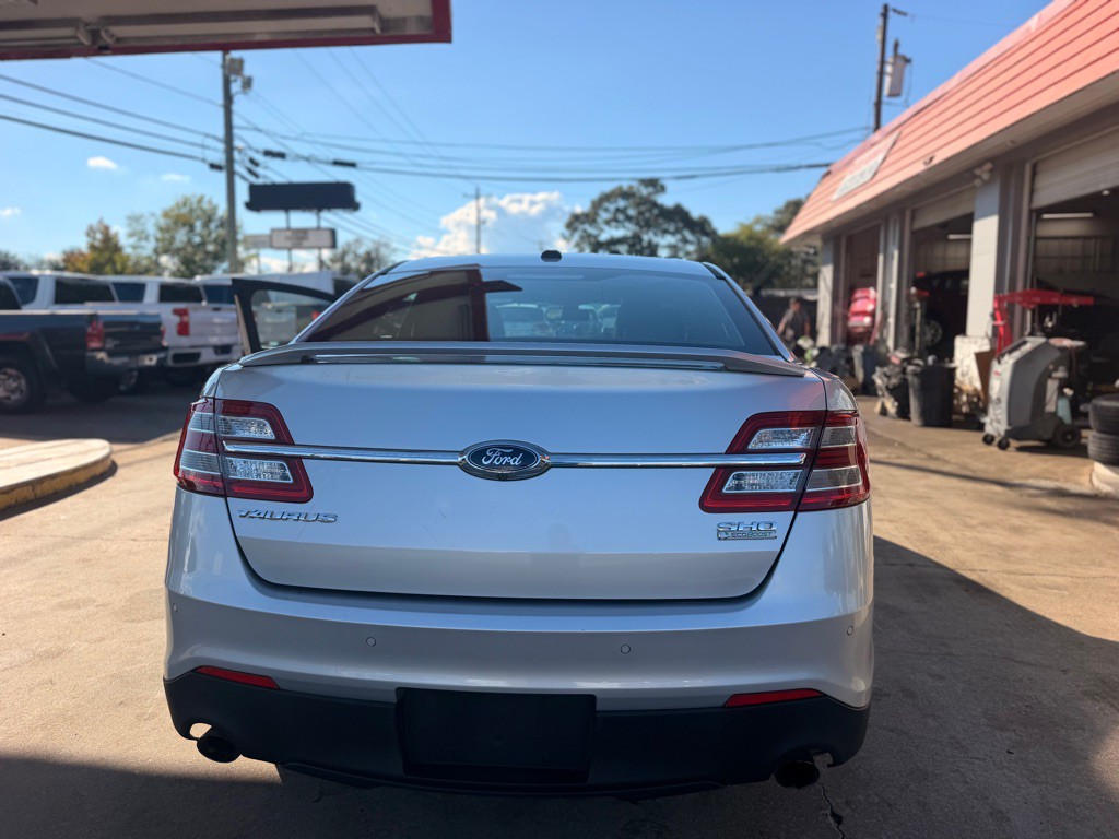 2013 Ford Taurus Image 22