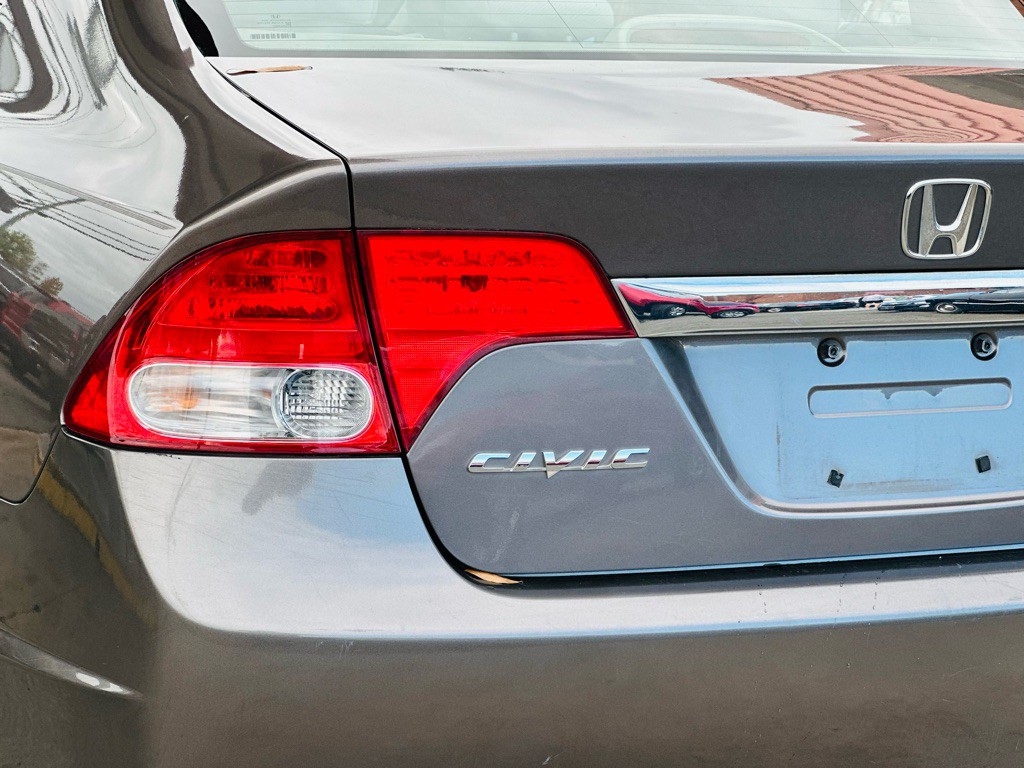 2011 Honda Civic Image 9