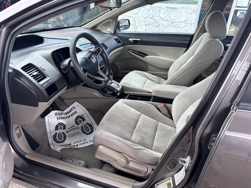 2011 Honda Civic Image 10