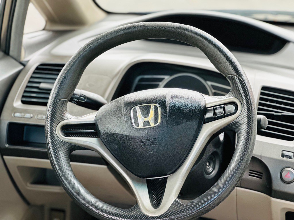 2011 Honda Civic Image 11