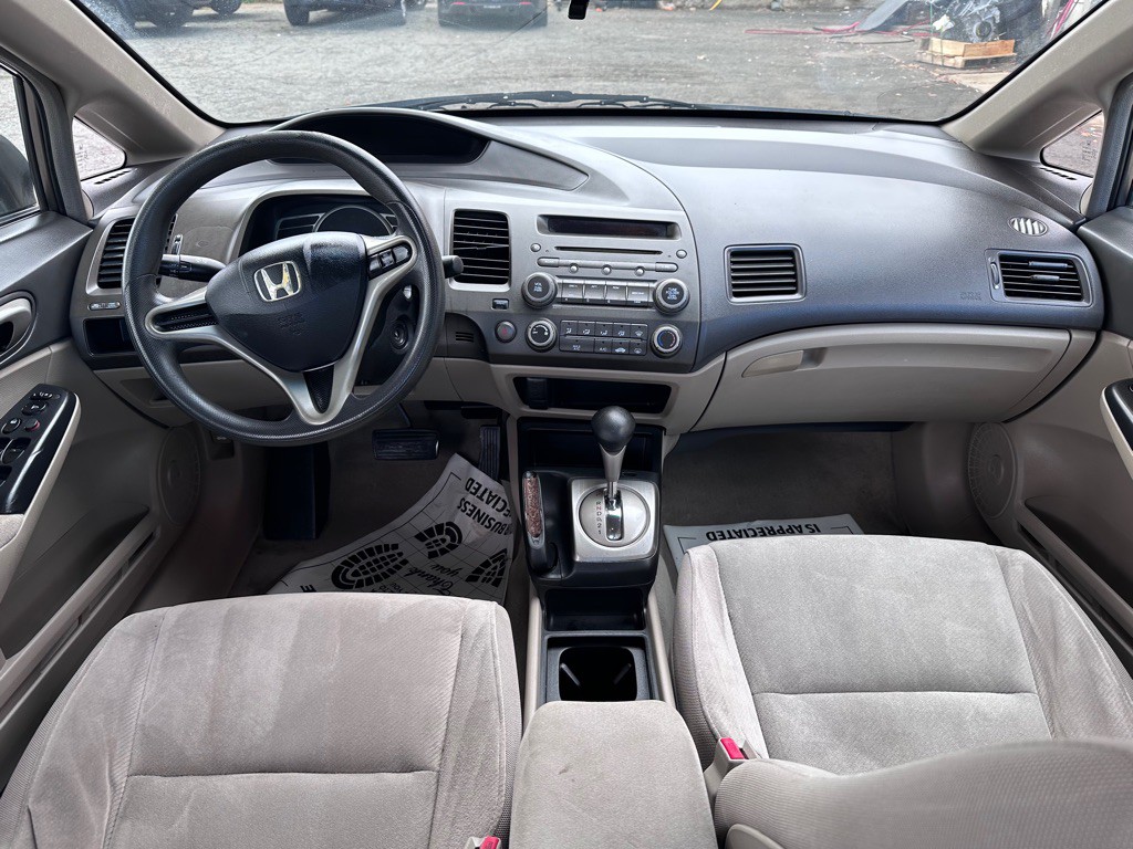 2011 Honda Civic Image 13