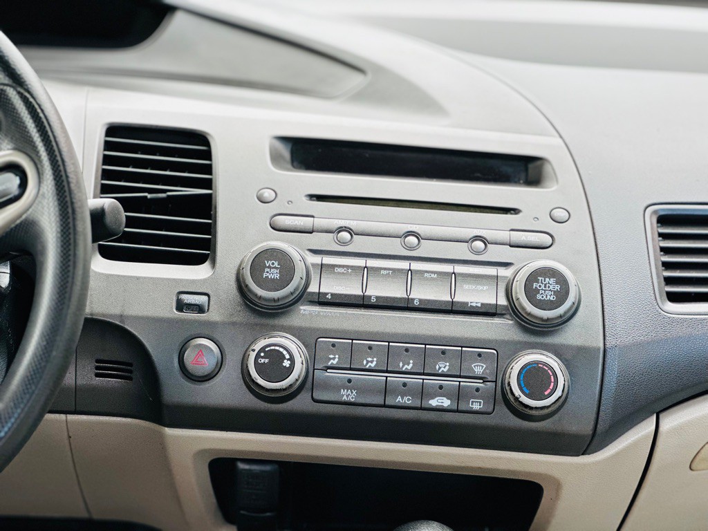 2011 Honda Civic Image 14