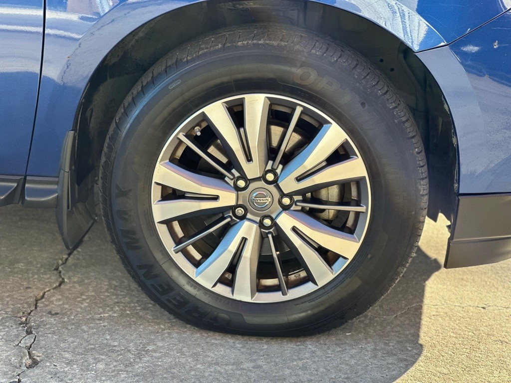 2019 Nissan Pathfinder Image 4