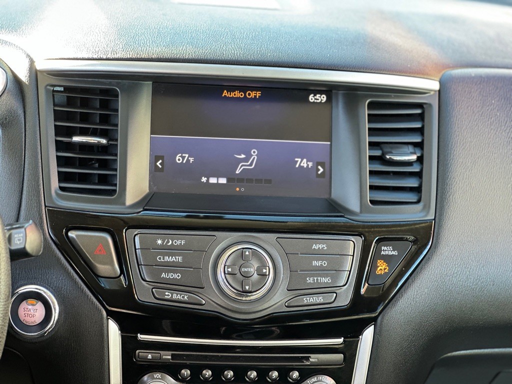 2019 Nissan Pathfinder Image 11