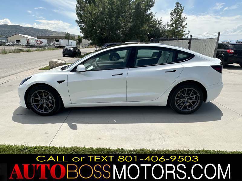 2022 Tesla Model 3 Image 7