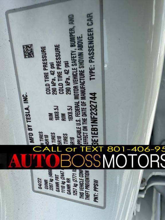 2022 Tesla Model 3 Image 18