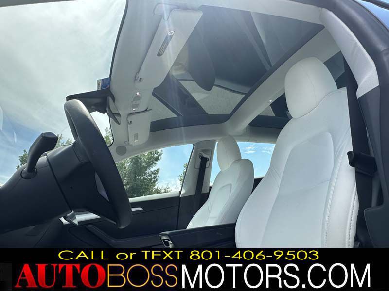 2022 Tesla Model 3 Image 21