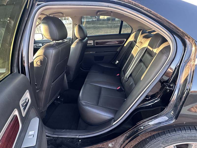 2006 Lincoln Zephyr Image 10