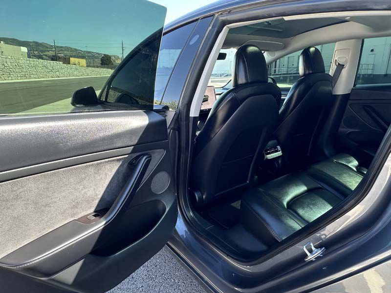 2023 Tesla Model 3 Image 18
