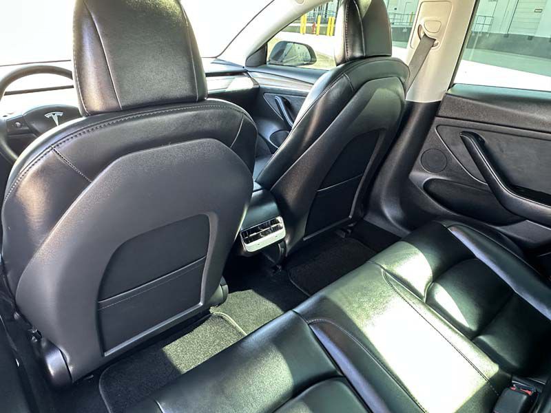 2023 Tesla Model 3 Image 21
