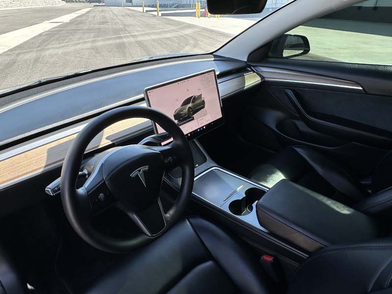2023 Tesla Model 3 Image 26