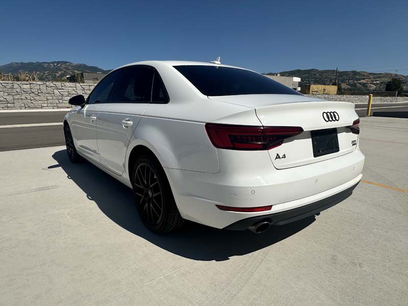 2017 Audi A4 Image 10
