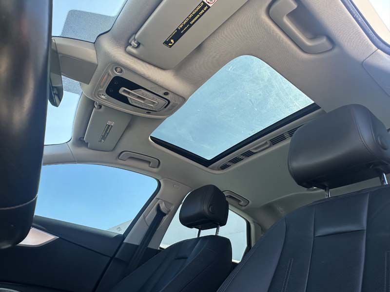 2017 Audi A4 Image 24