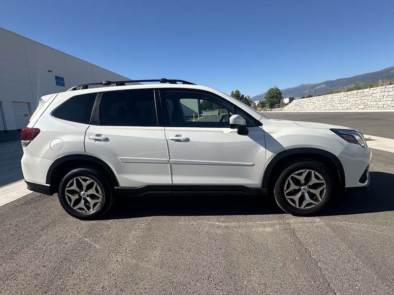 2023 Subaru Forester Image 4