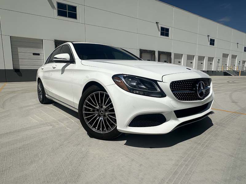 2018 Mercedes-Benz C-Class Image 1