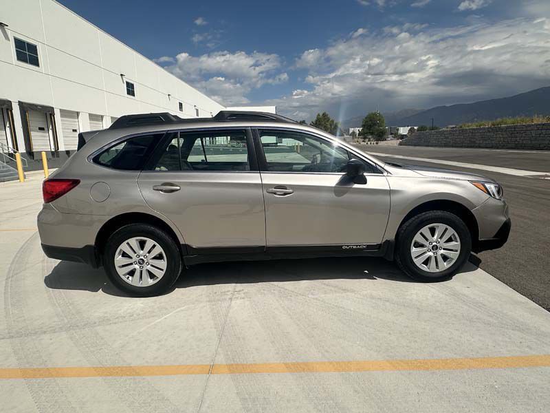 2017 Subaru Outback Image 3