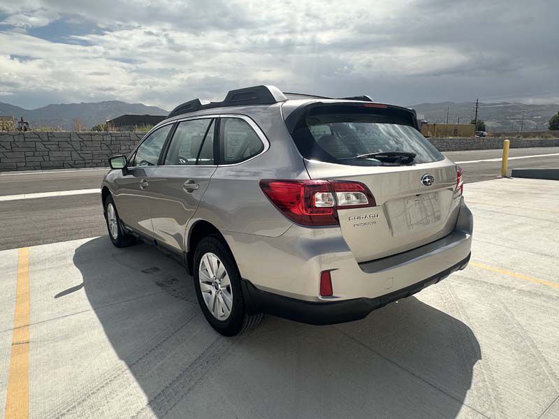 2017 Subaru Outback Image 6