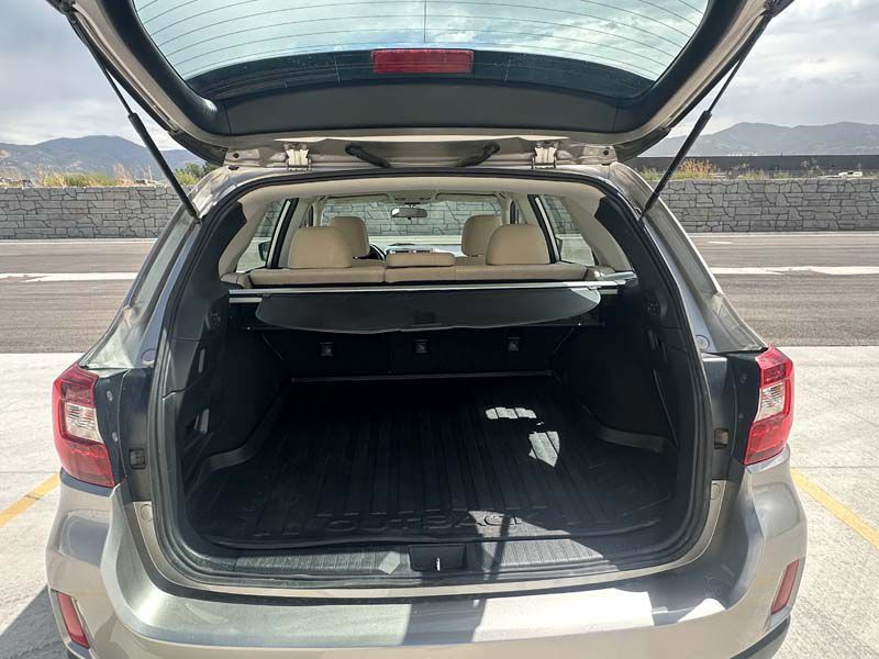 2017 Subaru Outback Image 10
