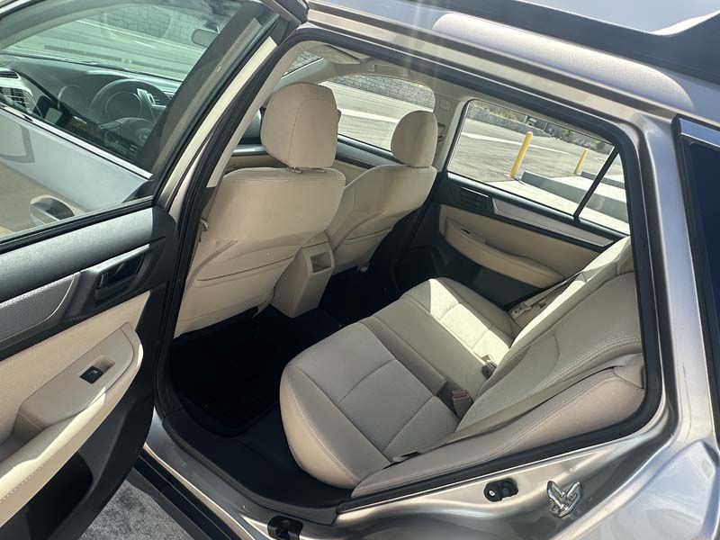 2017 Subaru Outback Image 12