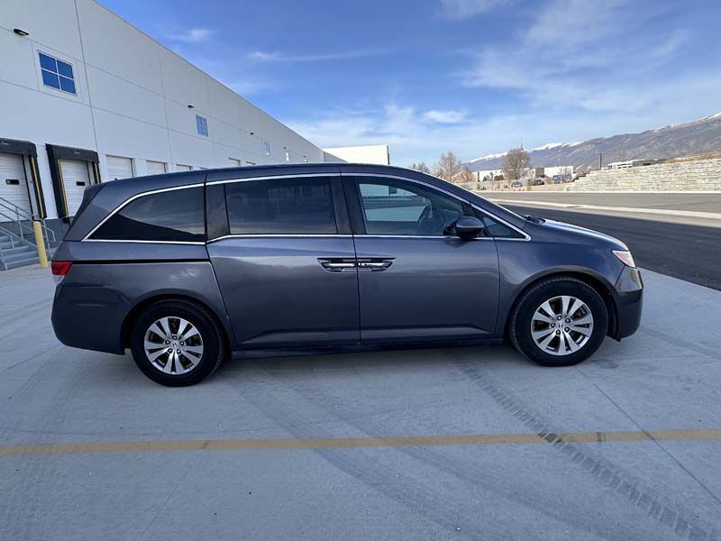 2016 Honda Odyssey Image 3