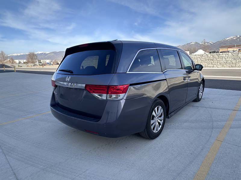 2016 Honda Odyssey Image 4