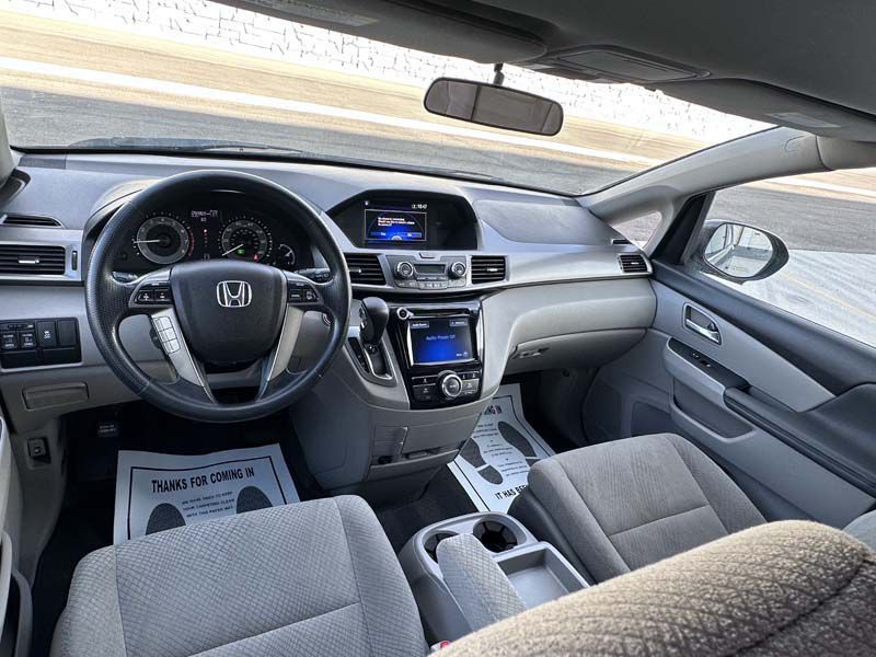 2016 Honda Odyssey Image 12