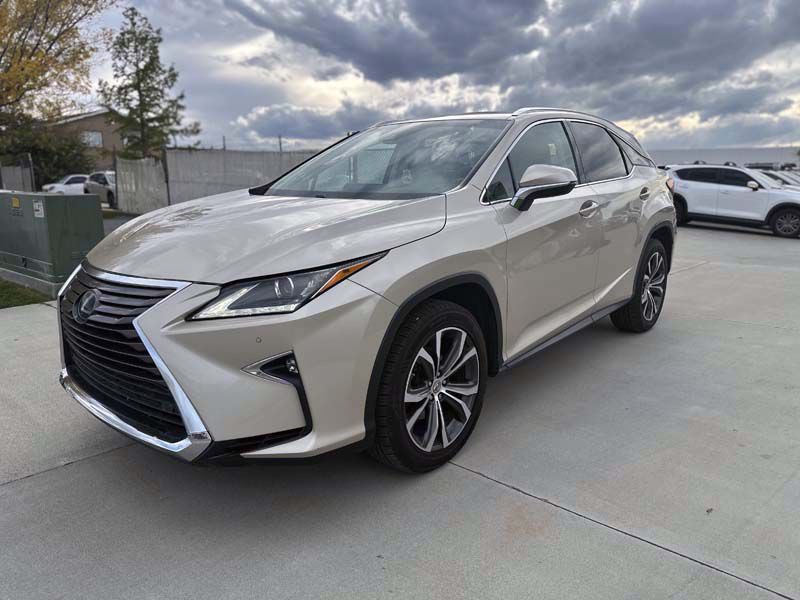 2017 Lexus RX Image 16