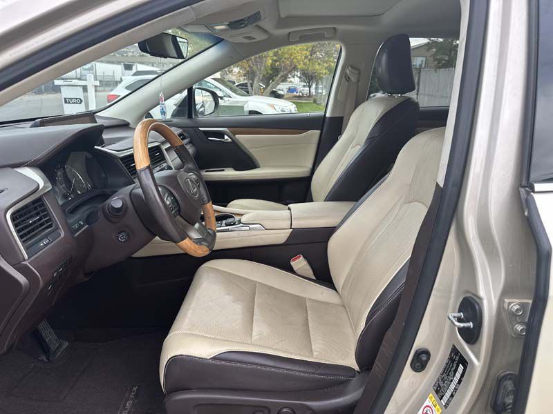 2017 Lexus RX Image 19