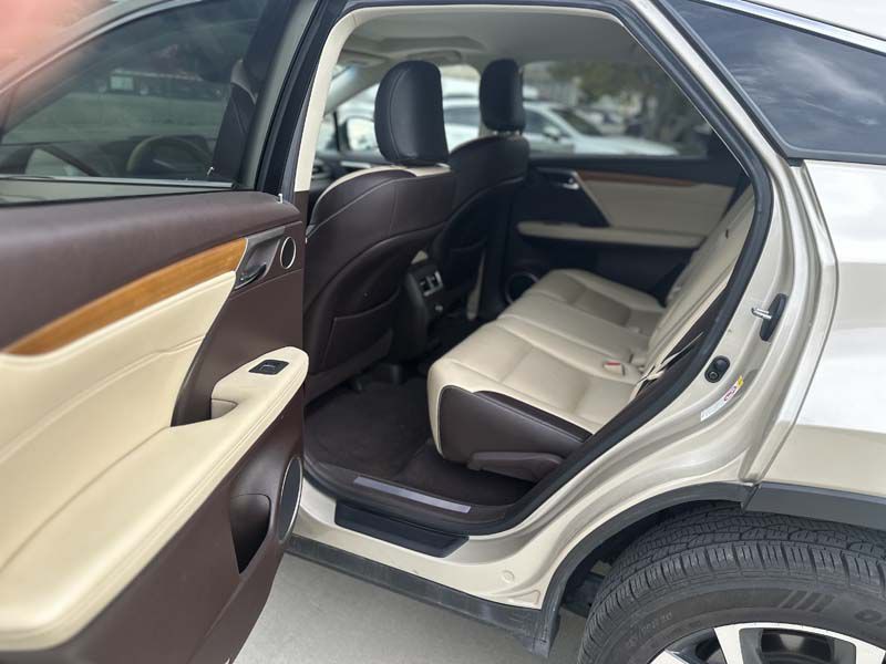 2017 Lexus RX Image 23