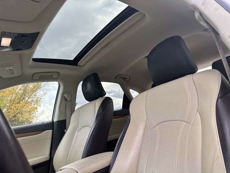 2017 Lexus RX Image 30