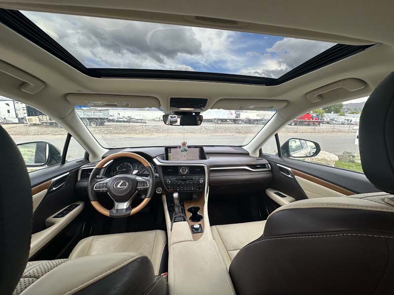 2017 Lexus RX Image 33