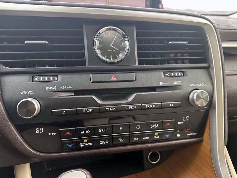 2017 Lexus RX Image 38