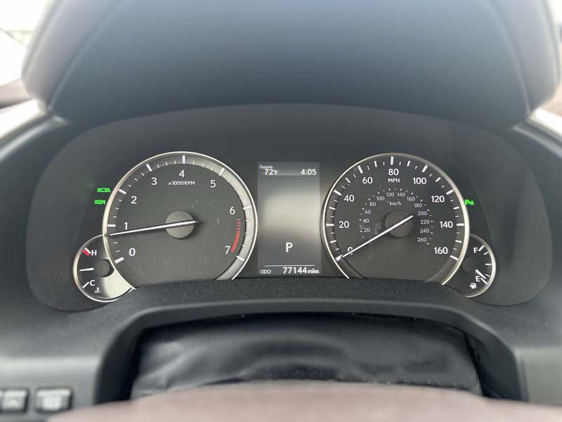 2017 Lexus RX Image 40