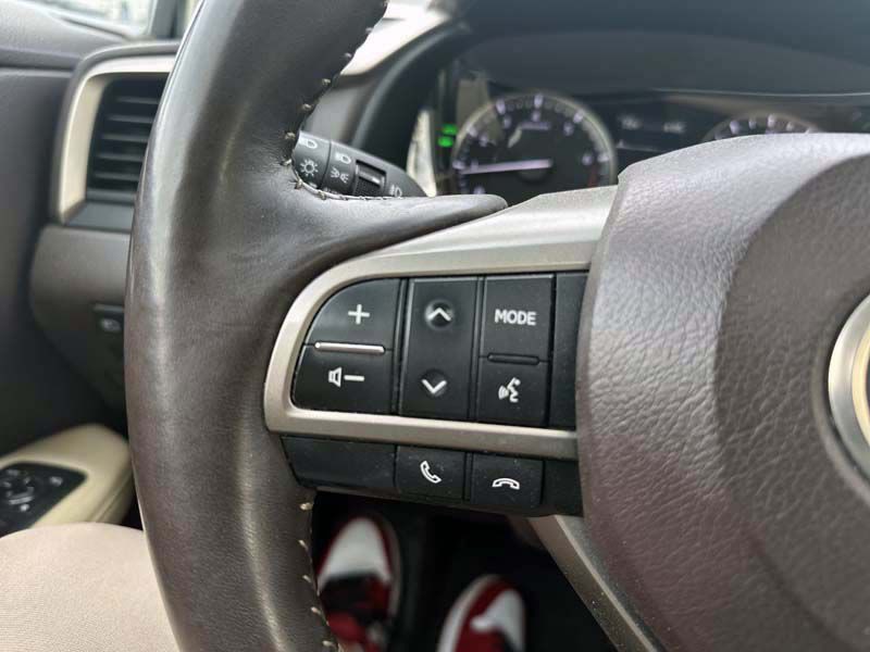 2017 Lexus RX Image 42