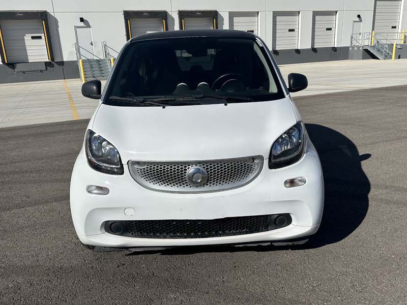 2016 smart fortwo Image 14