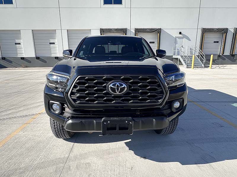 2020 Toyota Tacoma Image 9