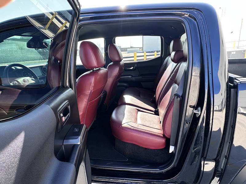 2020 Toyota Tacoma Image 10