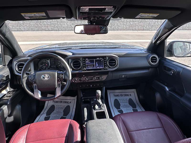 2020 Toyota Tacoma Image 11