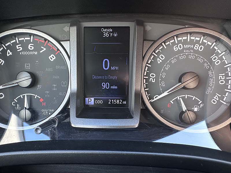 2020 Toyota Tacoma Image 17