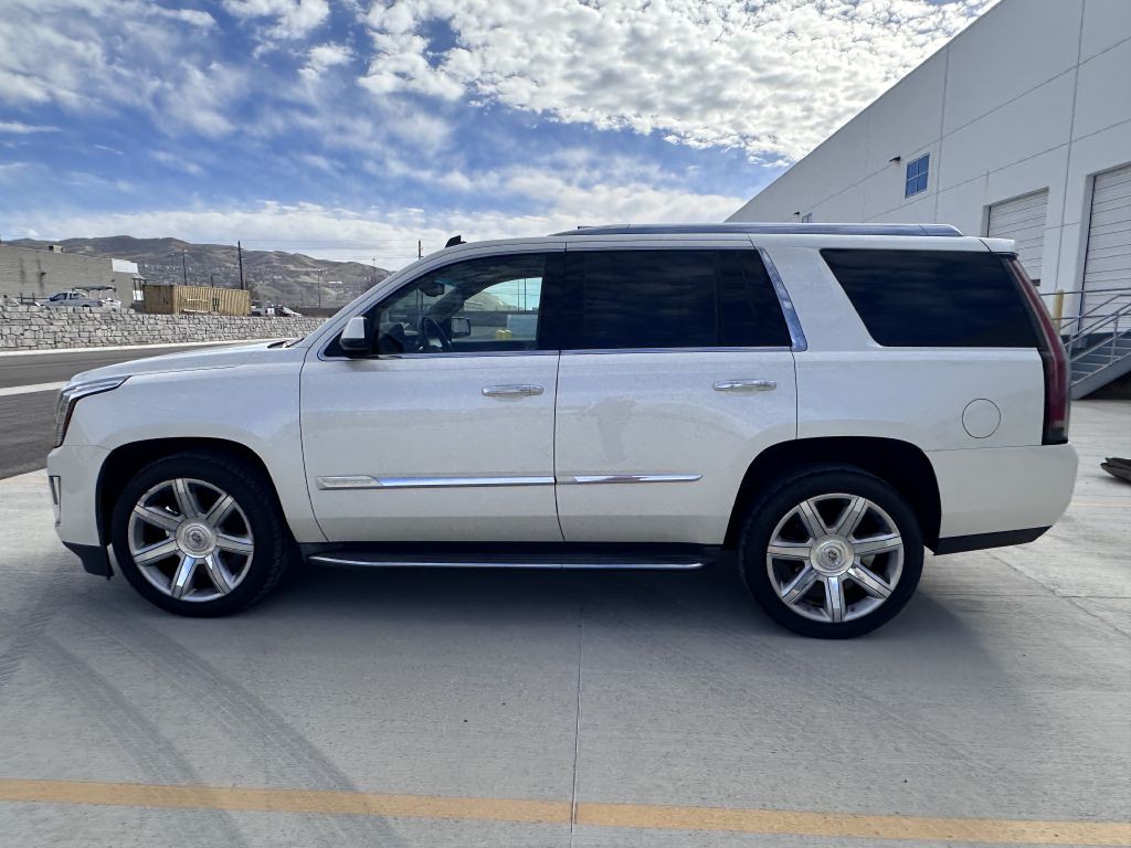 2015 Cadillac Escalade Image 7