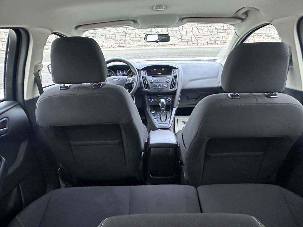 2016 Ford Focus Image 11