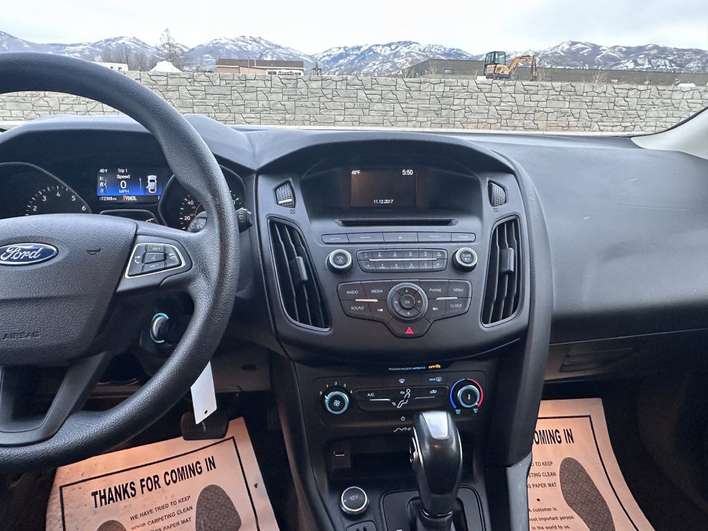 2016 Ford Focus Image 14