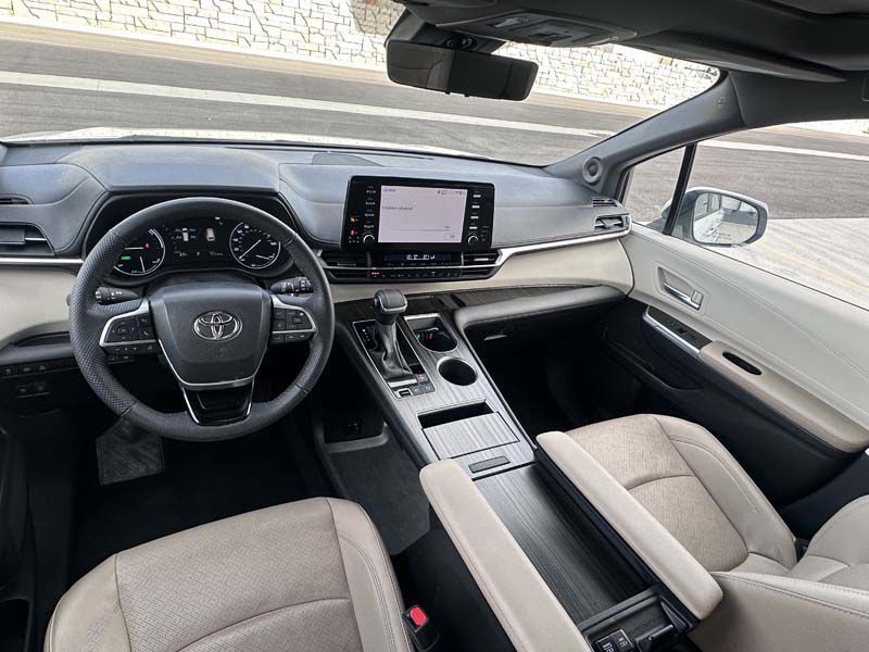 2023 Toyota Sienna Image 14