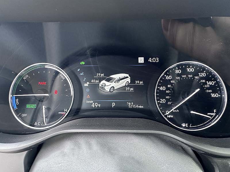 2023 Toyota Sienna Image 17