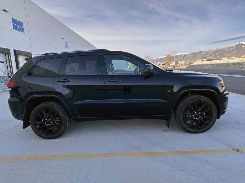 2020 Jeep Grand Cherokee Image 3