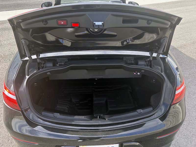 2018 Mercedes-Benz E-Class Image 40