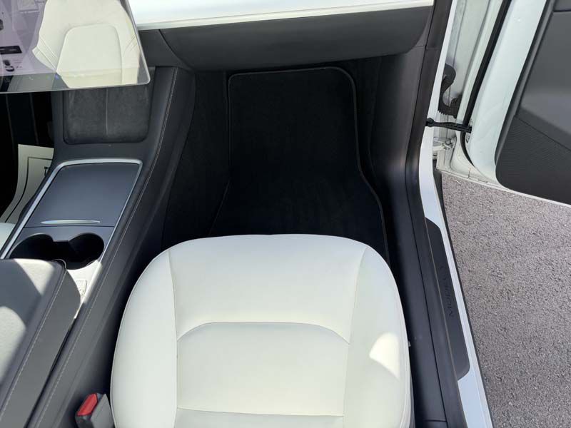 2021 Tesla Model Y Image 21