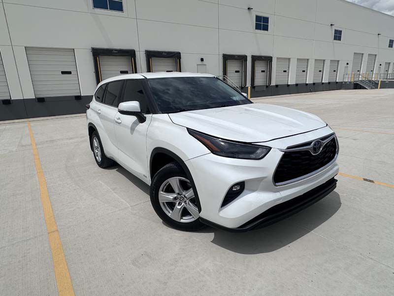 2023 Toyota Highlander Image 2